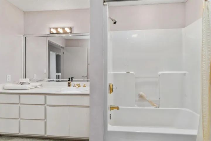 Property at 10  Bolada cir - Image 30