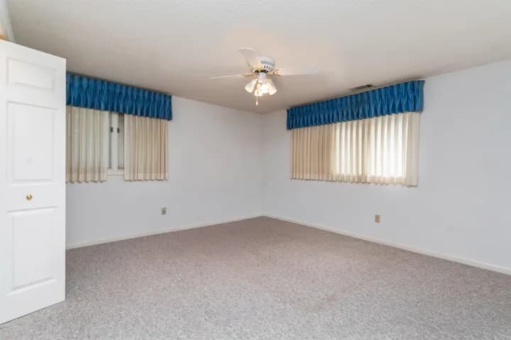Property at 10  Bolada cir - Image 39