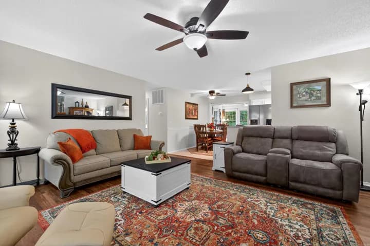 Property at 3  Polido - Image 5