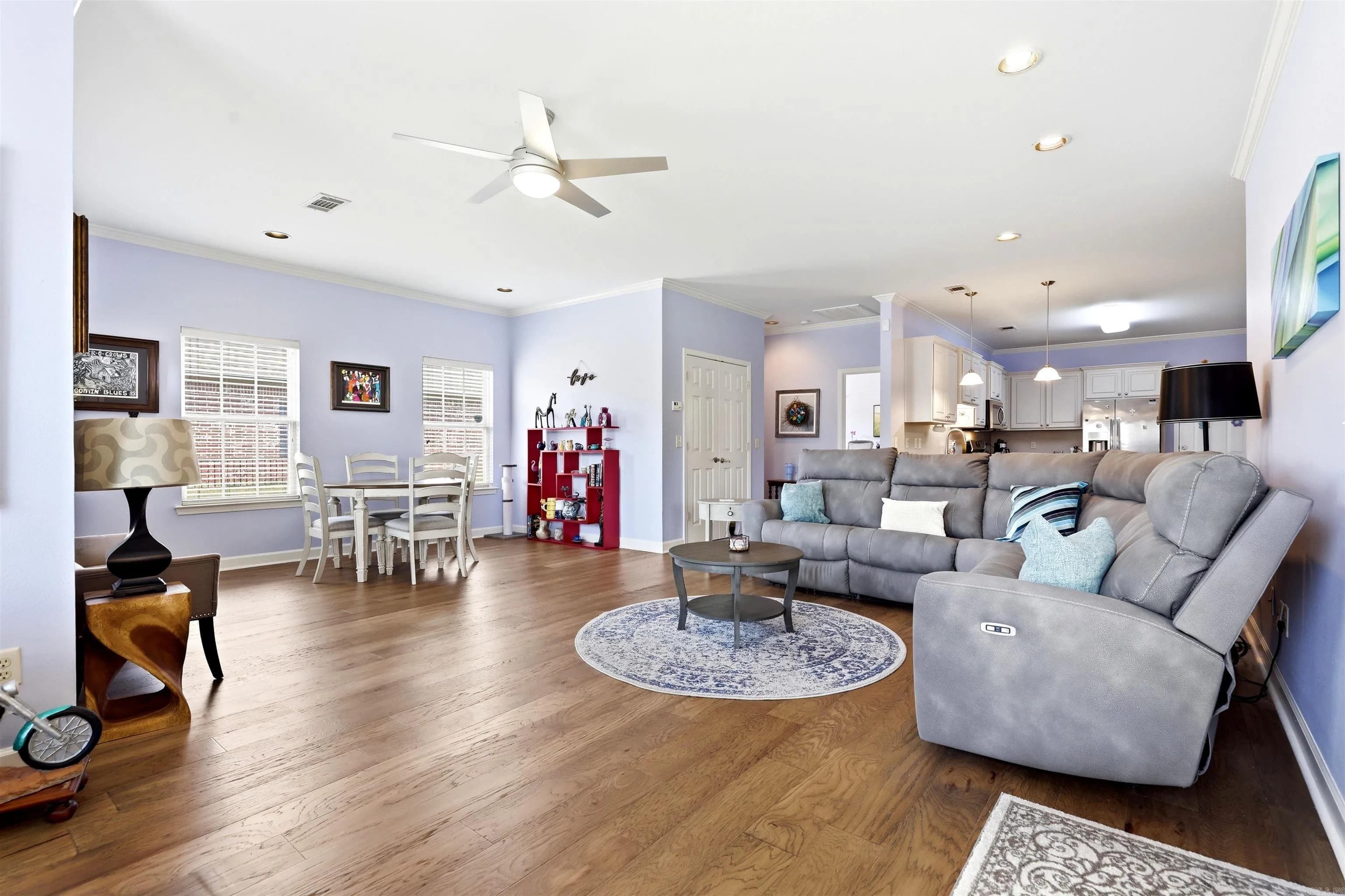 Property at 203  Stagecoach village - Image 6