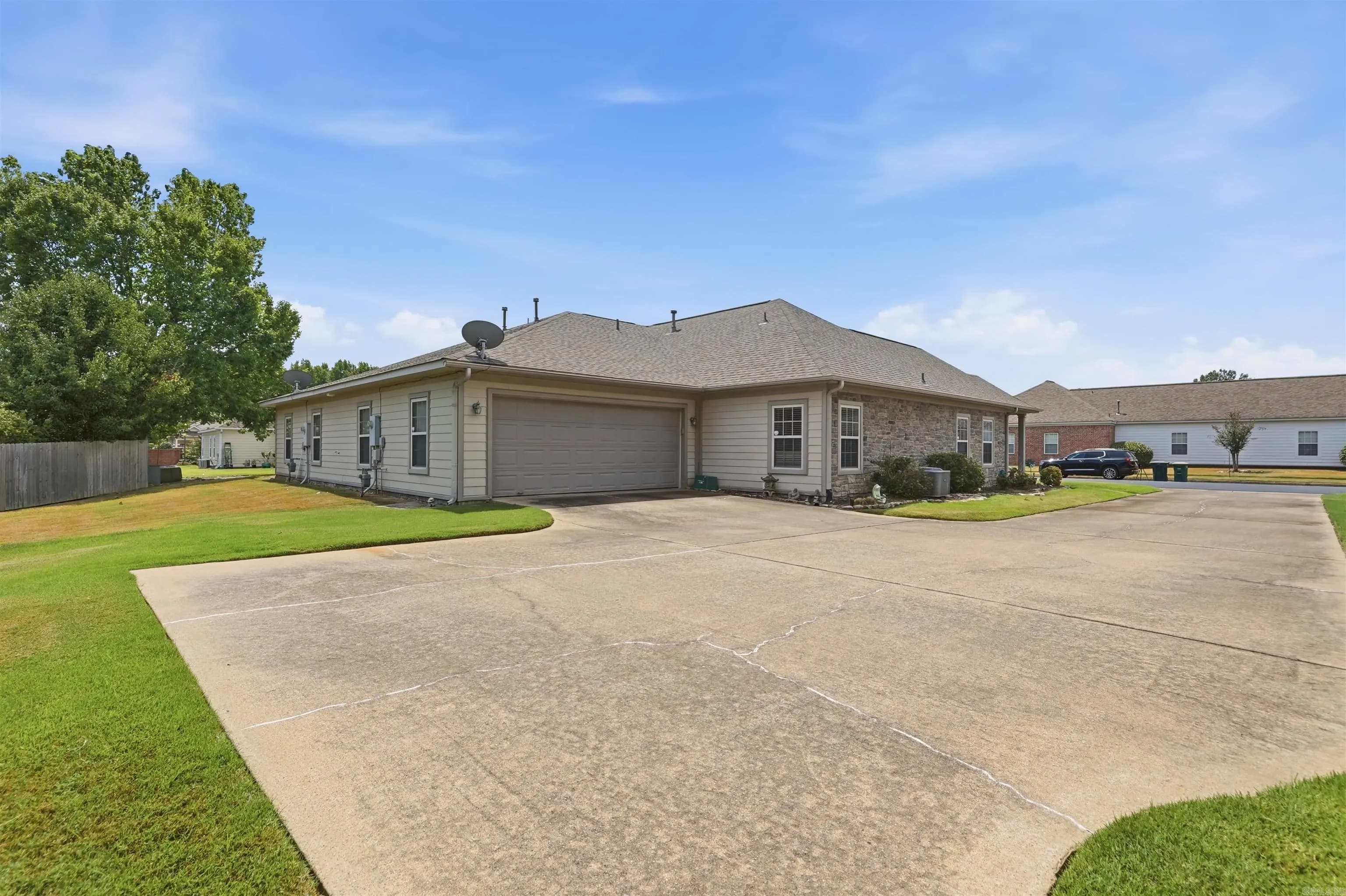 Property at 203  Stagecoach village - Image 39