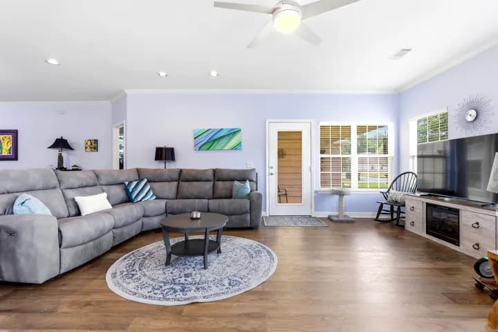 Property at 203  Stagecoach village - Image 8