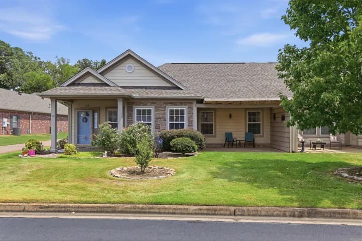 Property at 203  Stagecoach village - Image 38