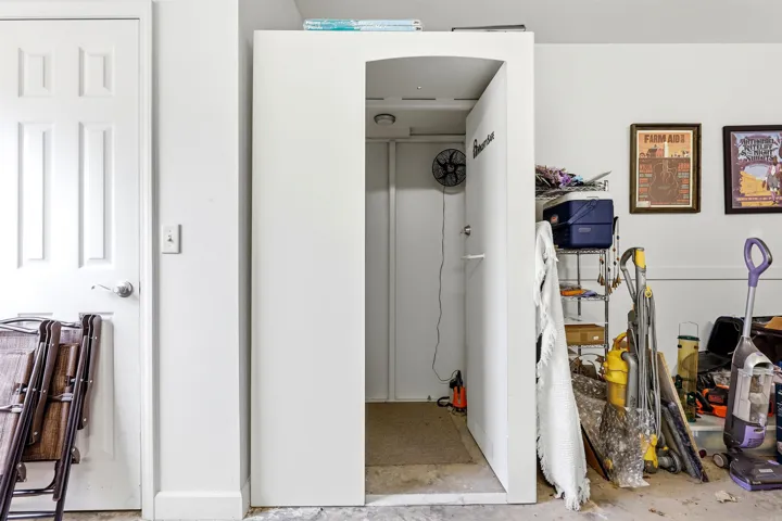 Property at 203  Stagecoach village - Image 31