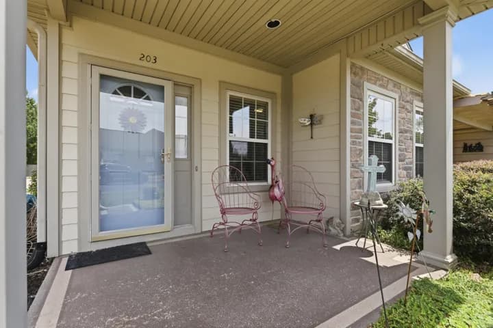 Property at 203  Stagecoach village - Image 4