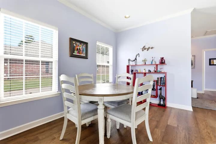Property at 203  Stagecoach village - Image 11