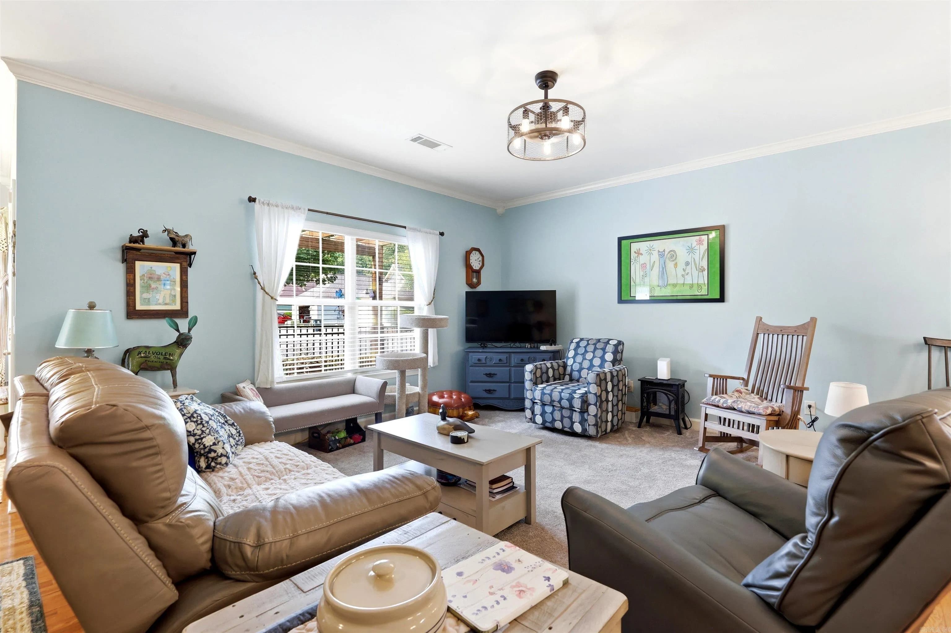 Property at 1707  Stagecoach village - Image 8