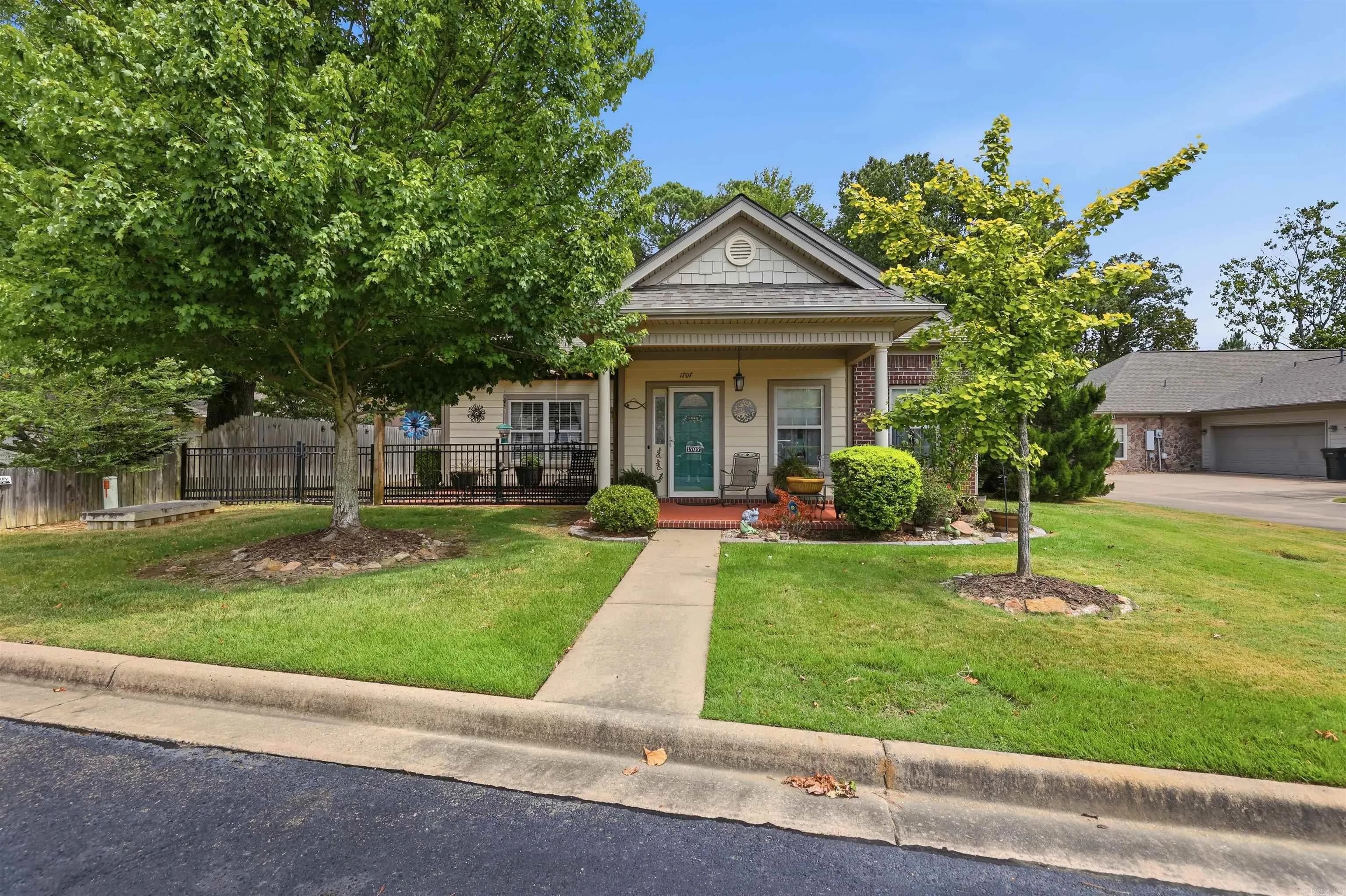 Property at 1707  Stagecoach village - Image 2