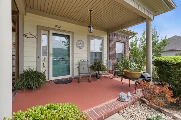 Property at 1707  Stagecoach village - Image 5