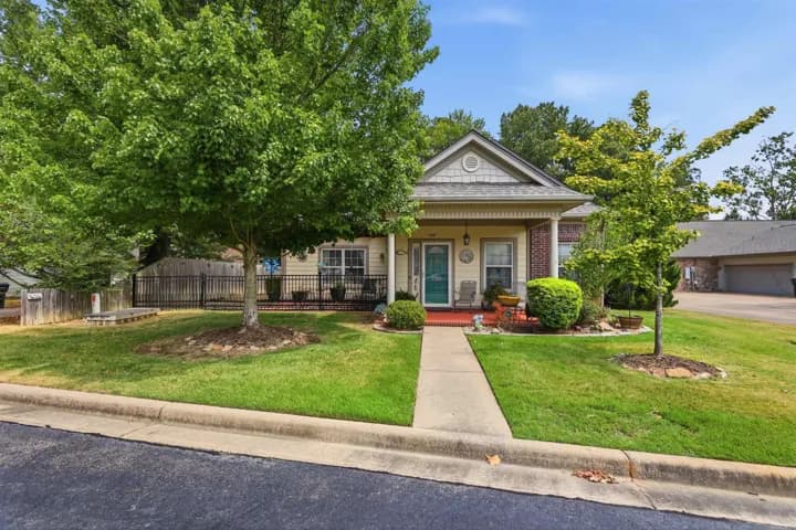 Property at 1707  Stagecoach village - Image 40