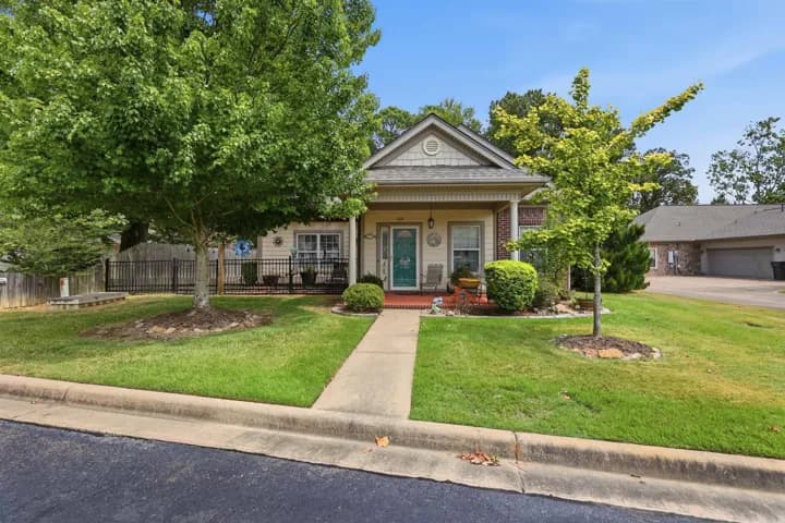 Property at 1707  Stagecoach village - Image 2