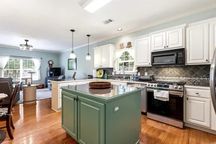 Property at 1707  Stagecoach village - Image 15