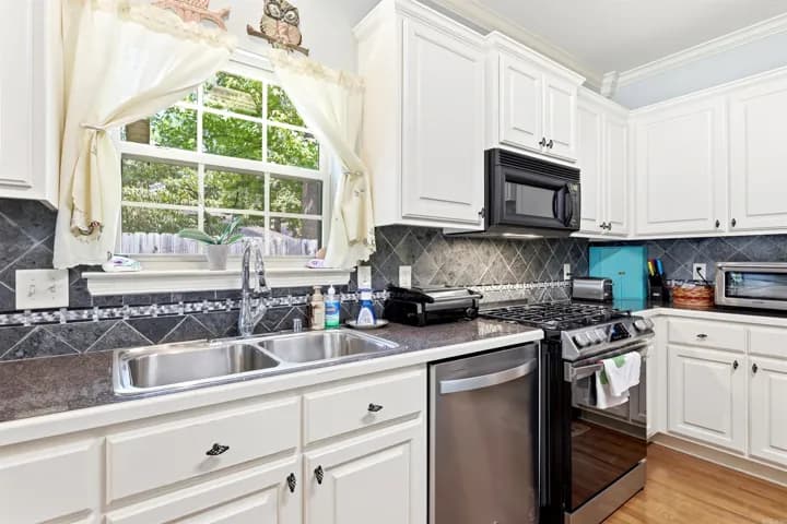 Property at 1707  Stagecoach village - Image 17