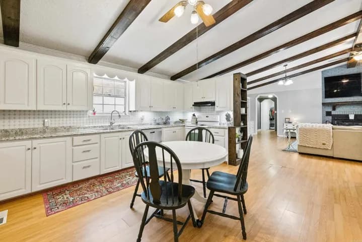 Property at 20105  Forrester lane - Image 9