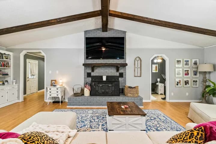 Property at 20105  Forrester lane - Image 5