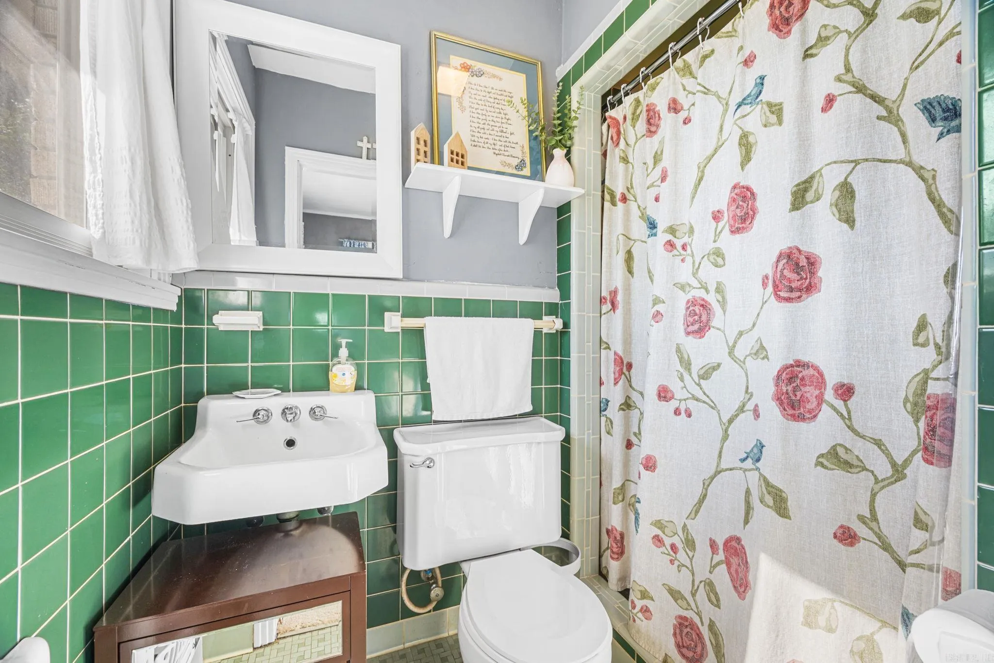 Property at 1325  Skyline drive - Image 19