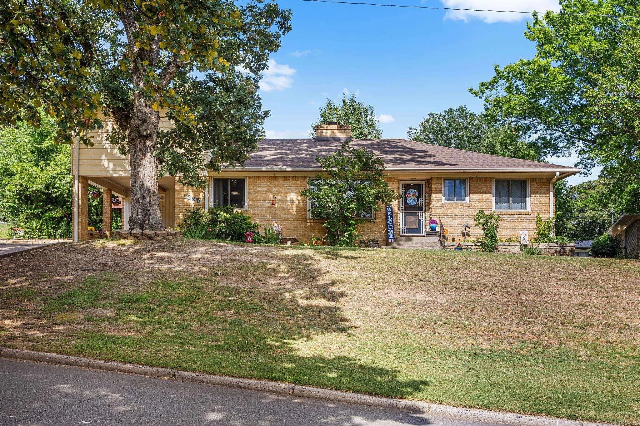 Property at 1325  Skyline drive - Image 2