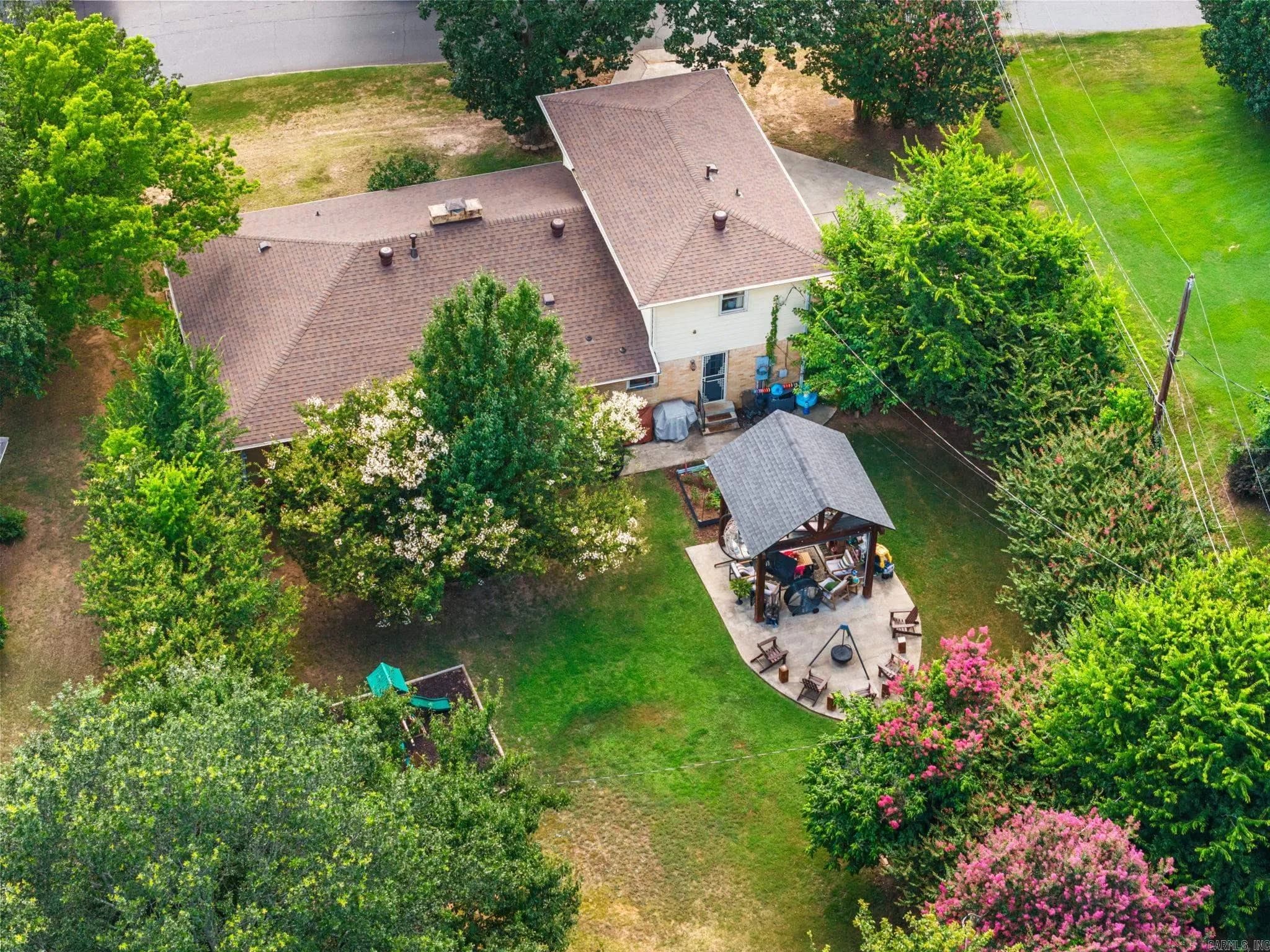 Property at 1325  Skyline drive - Image 3