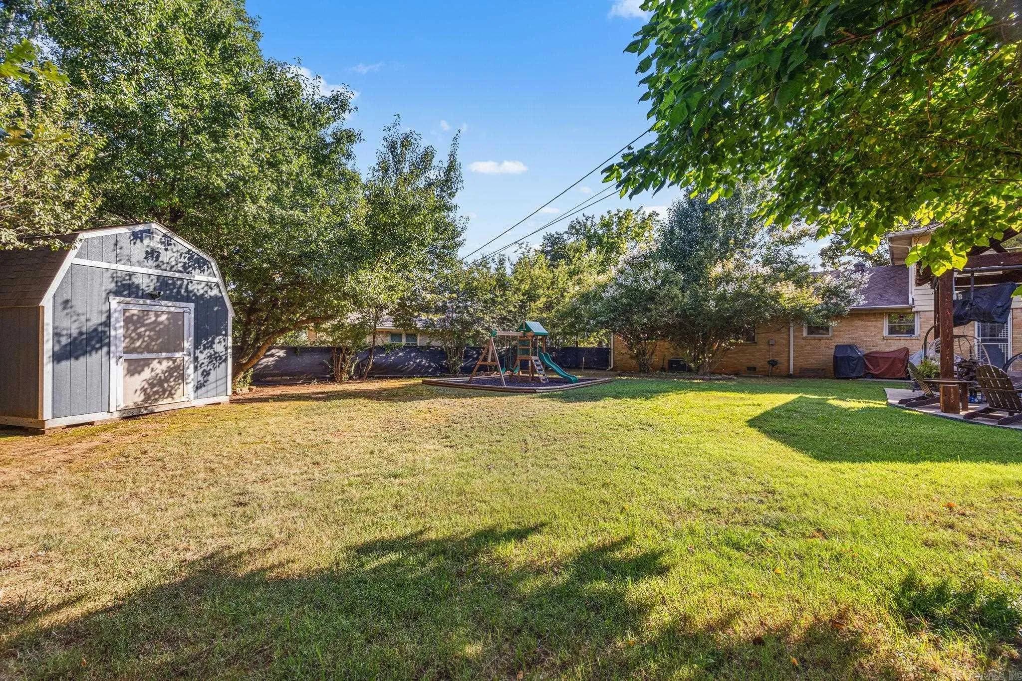 Property at 1325  Skyline drive - Image 35
