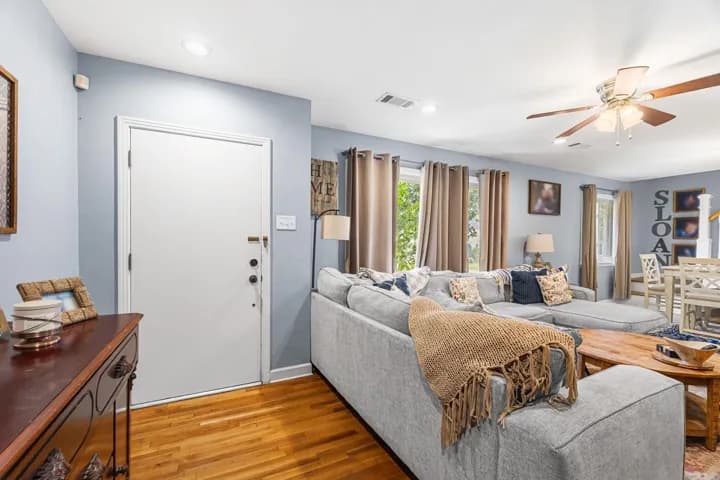 Property at 1325  Skyline drive - Image 4