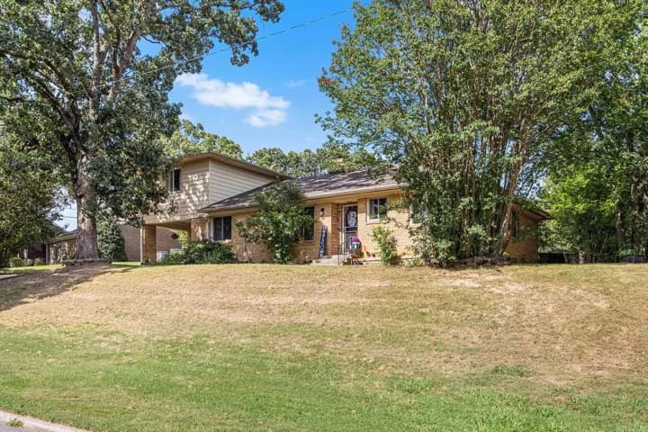Property at 1325  Skyline drive - Image 42