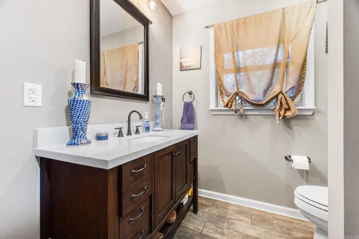 Property at 1325  Skyline drive - Image 15