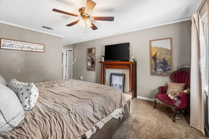 Property at 1325  Skyline drive - Image 31