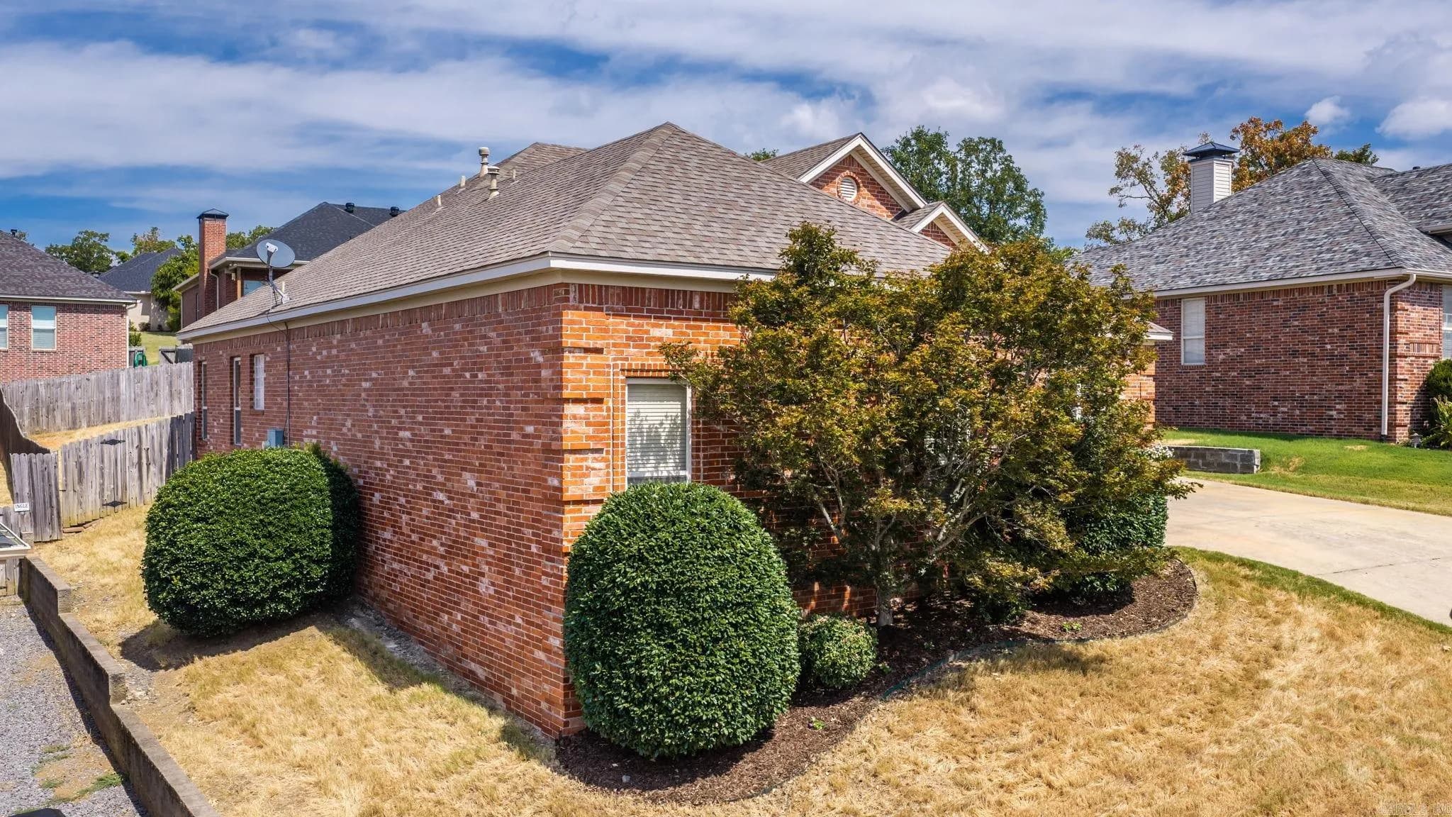 Property at 245  Summit valley - Image 38