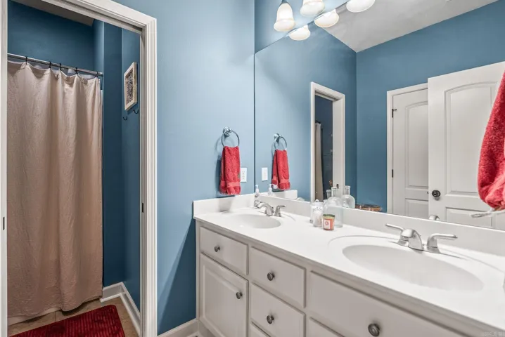 Property at 245  Summit valley - Image 28