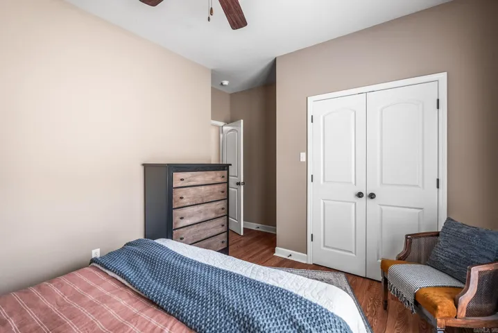 Property at 245  Summit valley - Image 33