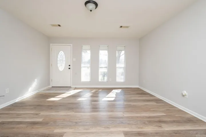 Property at 10  Yaqui - Image 7