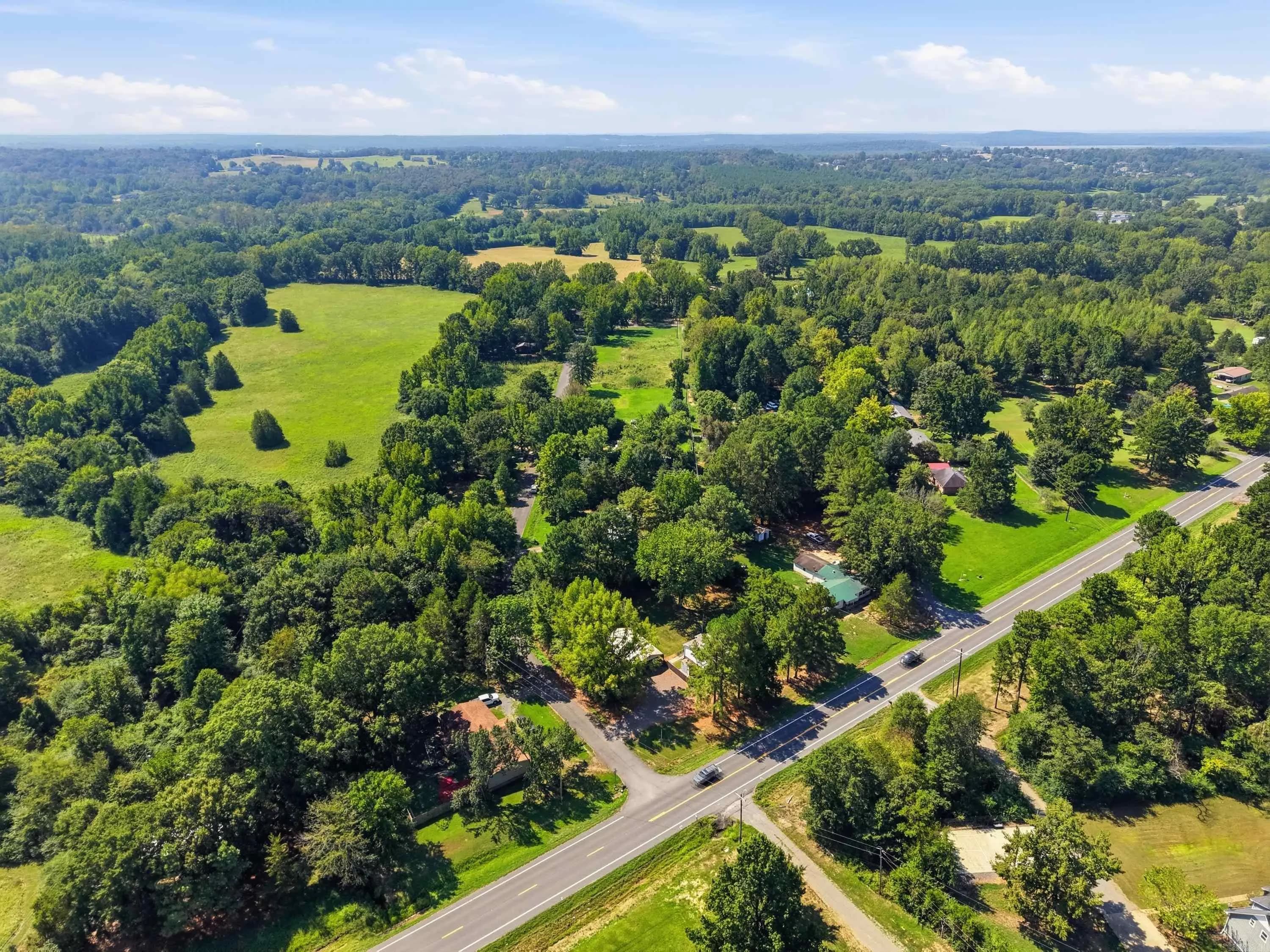Property at 24 W Mobbs - Image 20
