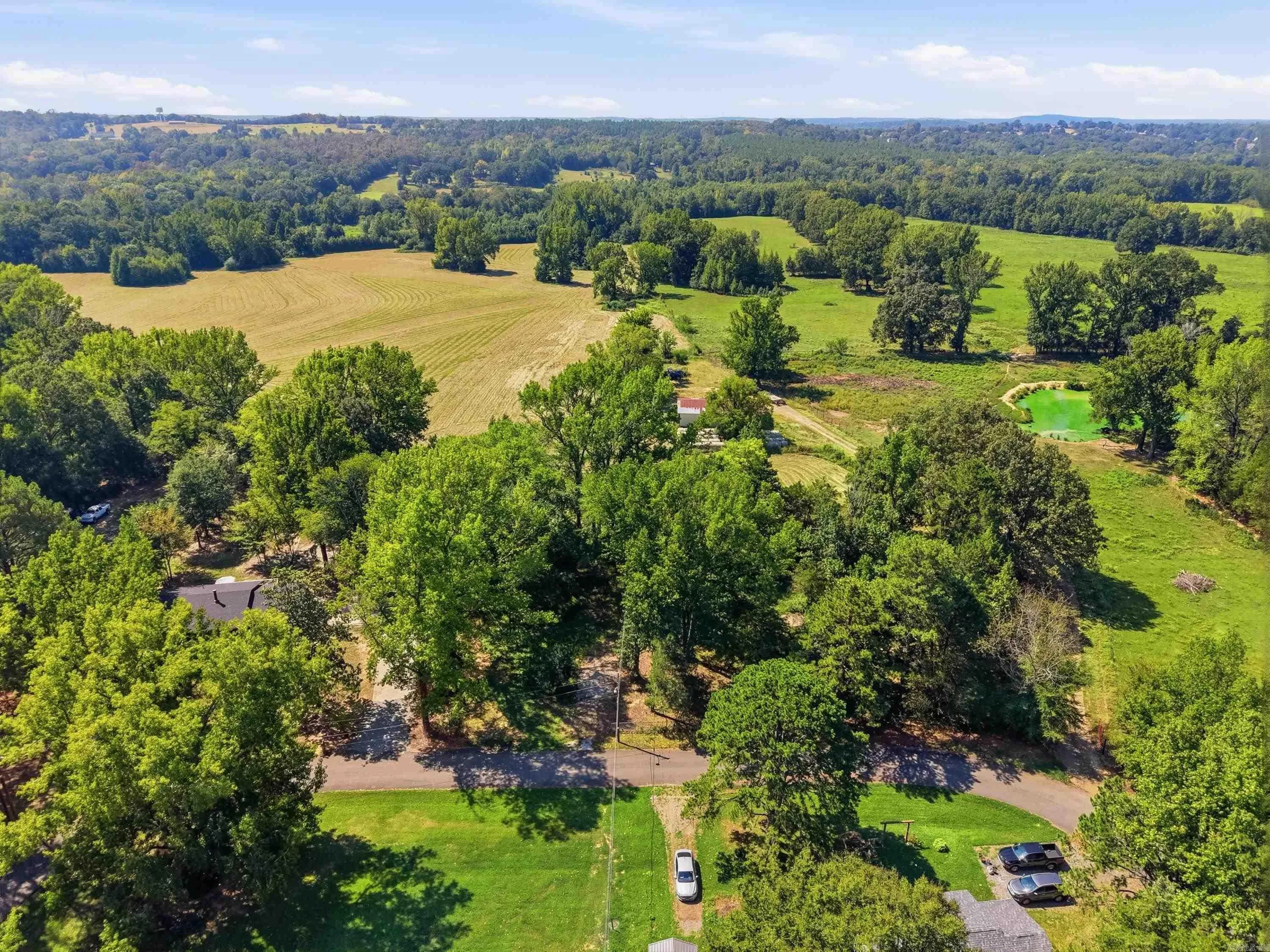 Property at 24 W Mobbs - Image 7