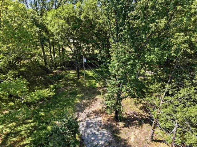 Property at 24 W Mobbs - Image 19